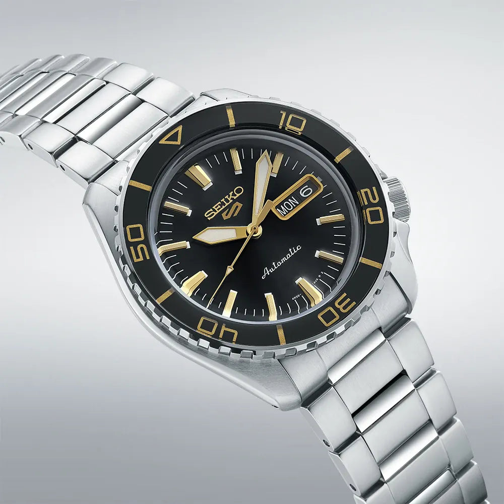 Seiko 5 Sports SRPK99K1 zwart/goud retro wijzerplaat horloge