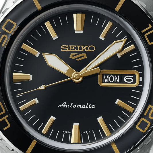 Seiko 5 Sports SRPK99K1 zwart/goud retro wijzerplaat horloge