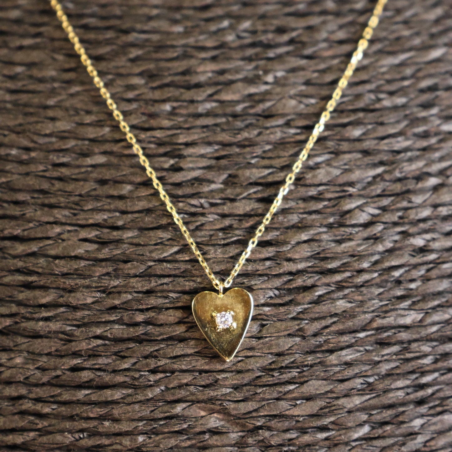 18 karaat geel gouden ketting hartje briljant 065940A