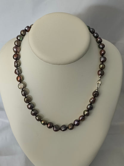 Parelketting 46cm 18 karaat wit gouden slot 9mm grijze zoetwaterparel