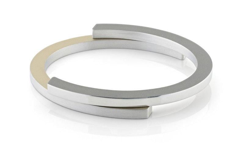 CLIC armband met goud accent A23G