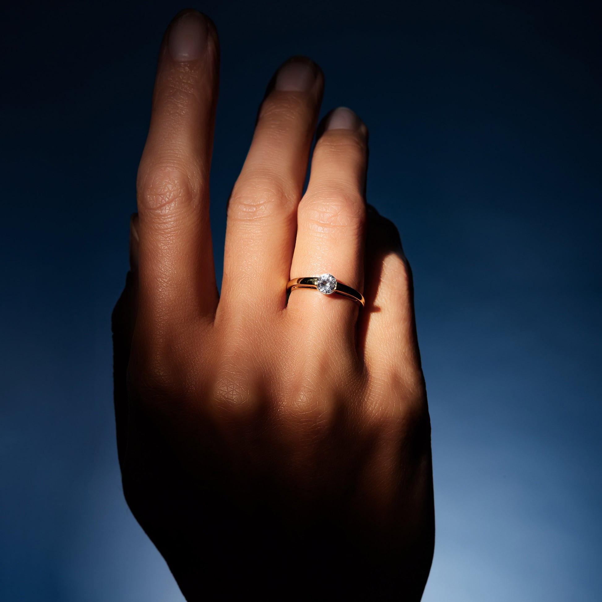 Solitaire Ring Moon
