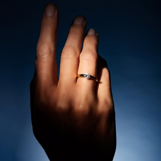 Solitaire Ring Moon
