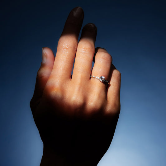 Solitaire Ring Romantic

