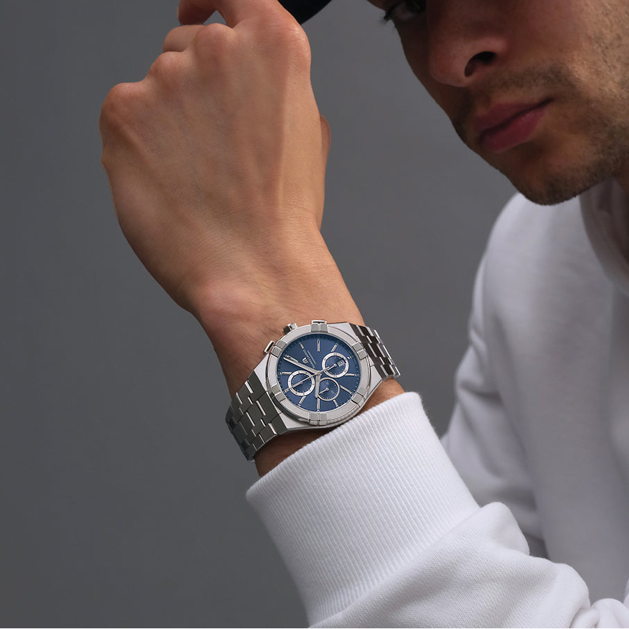 Maurice Lacroix AIKON Quartz chronograph 42mm AI1118-SS002-430-1