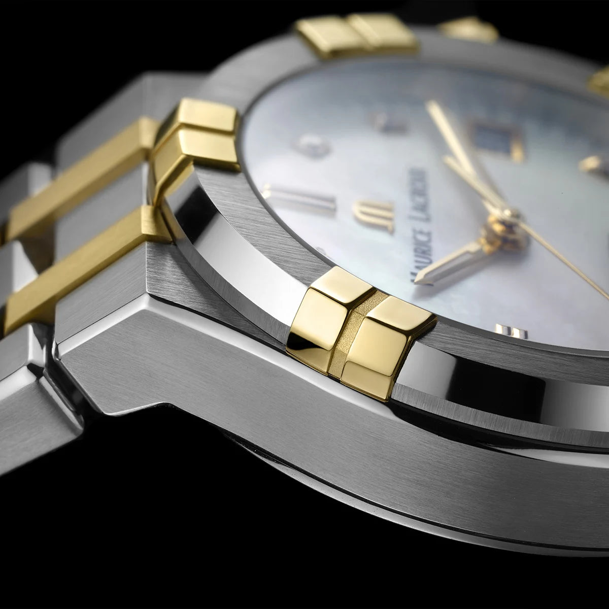 Maurice Lacroix AIKON Automatic Date 35mm AI6006-PVY13-170-2