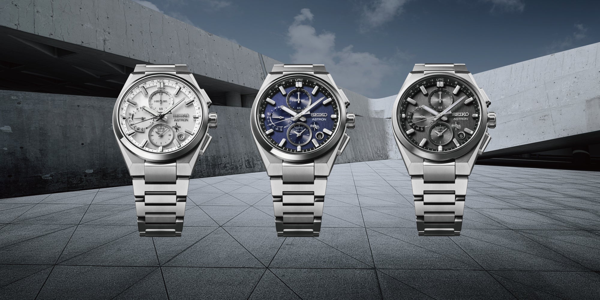 Drie seiko presage horloges met datum aanduiding, gps solar. witte blauwe en zwarte wijzerplaat.