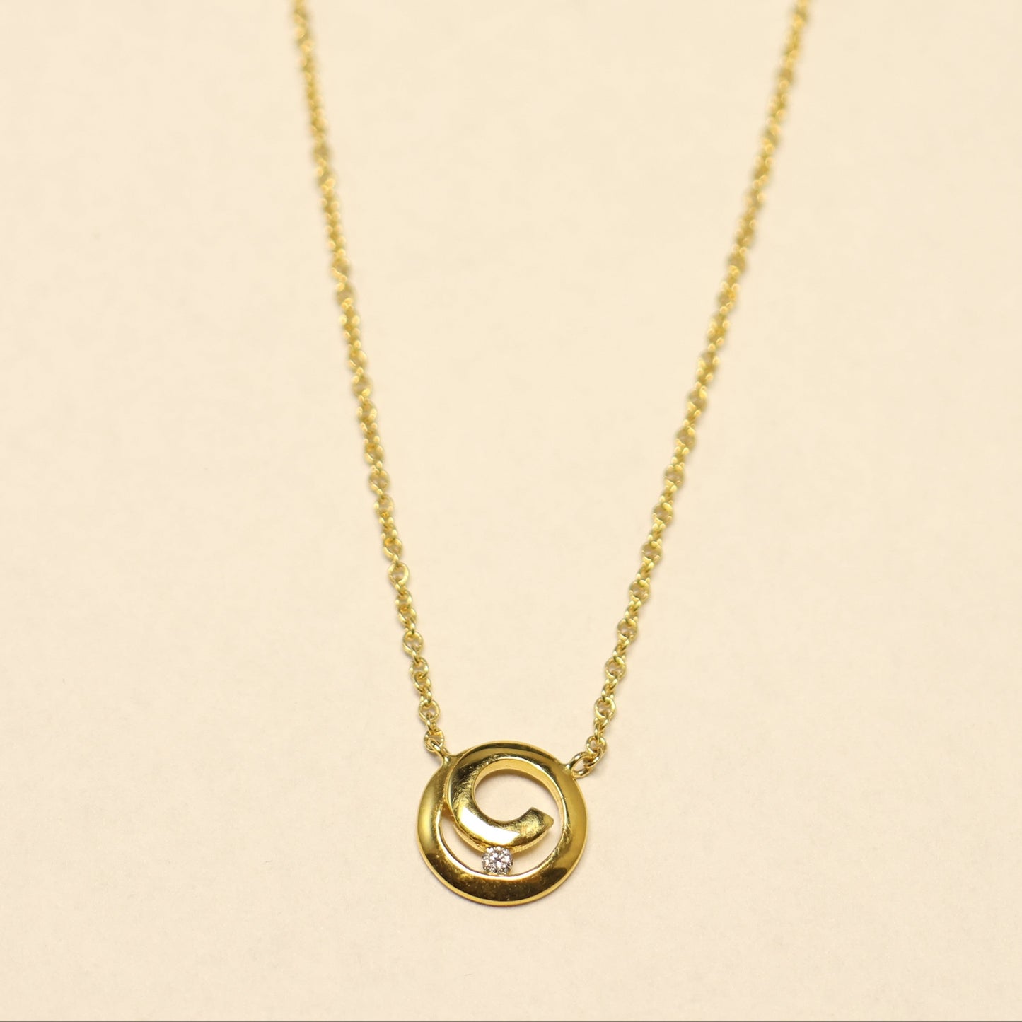 Geel gouden Ketting 18 karaat ronde hanger briljant 061022A
