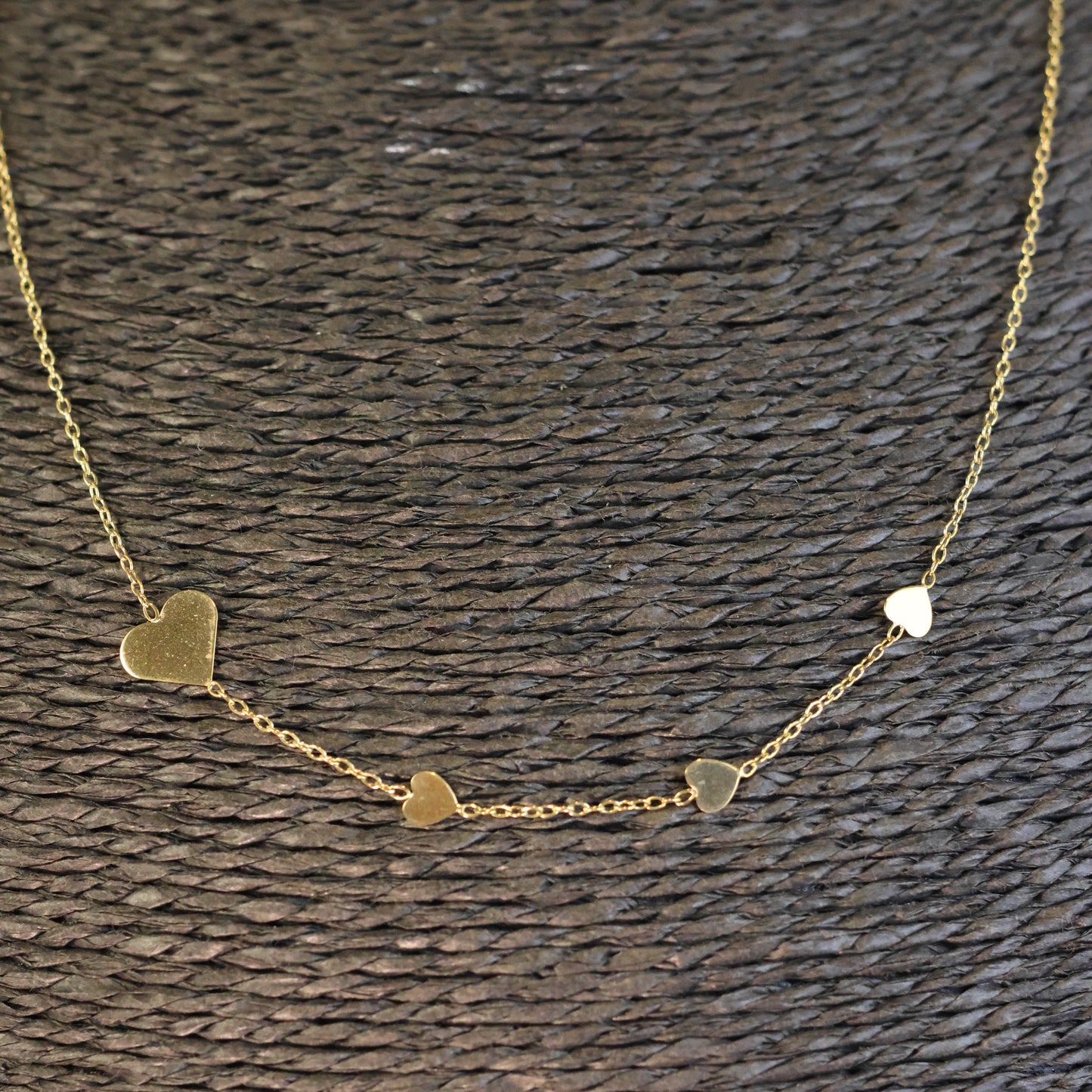 Geelgouden ketting 18 karaat hartjes 065162/42