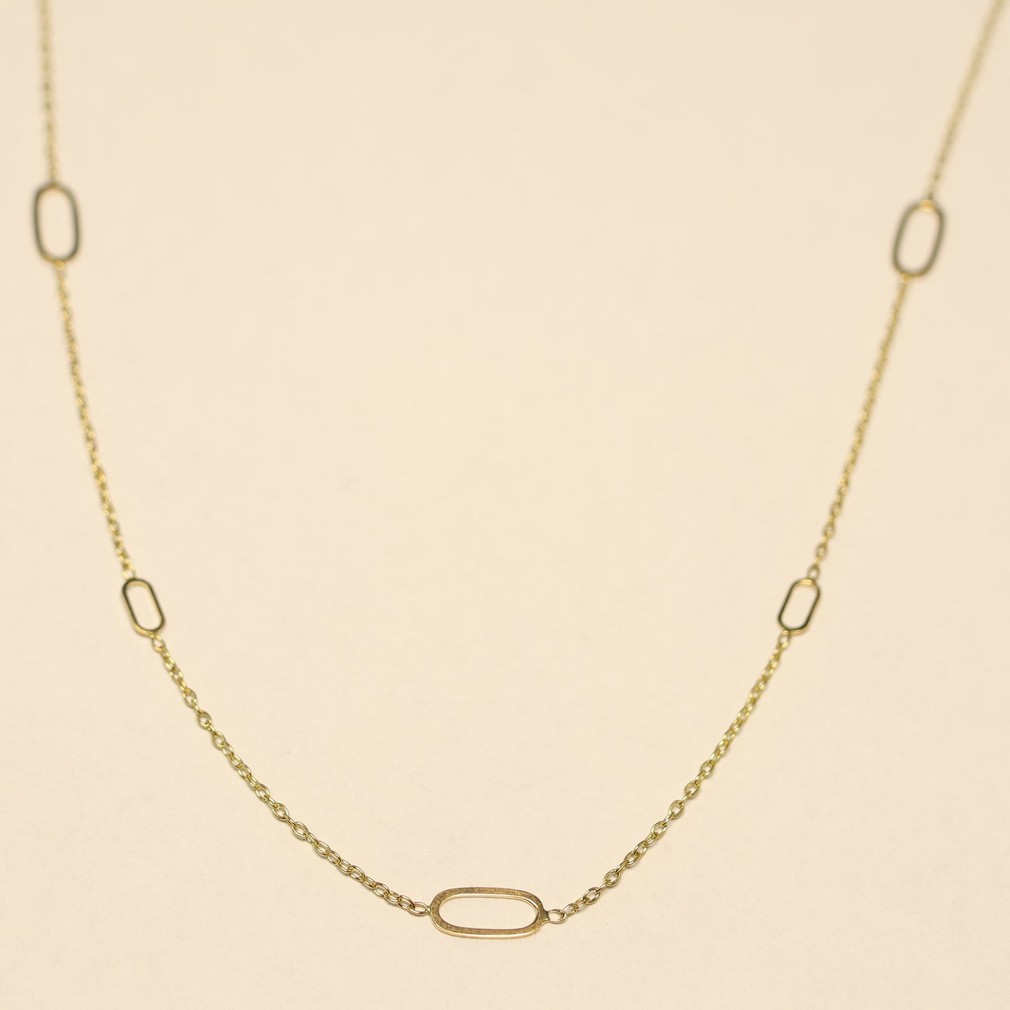 Ketting 18 karaat geel goud ovalen tussenstukken 068057/45
