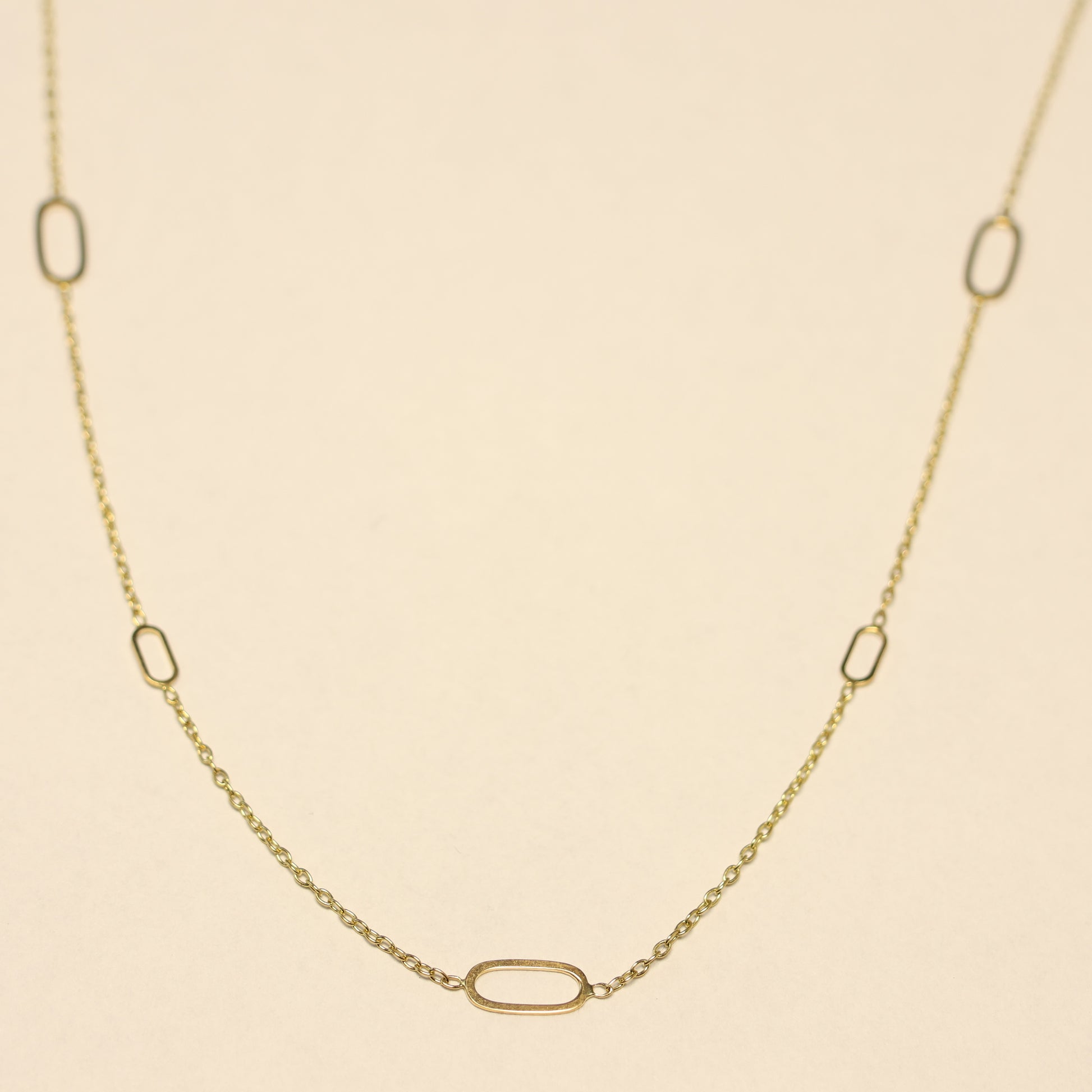 Ketting 18 karaat geel goud ovalen tussenstukken 068057/45