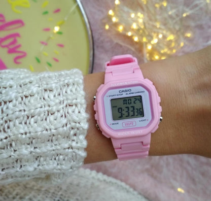 Casio Basic LA-20WH-4A1EF horloge