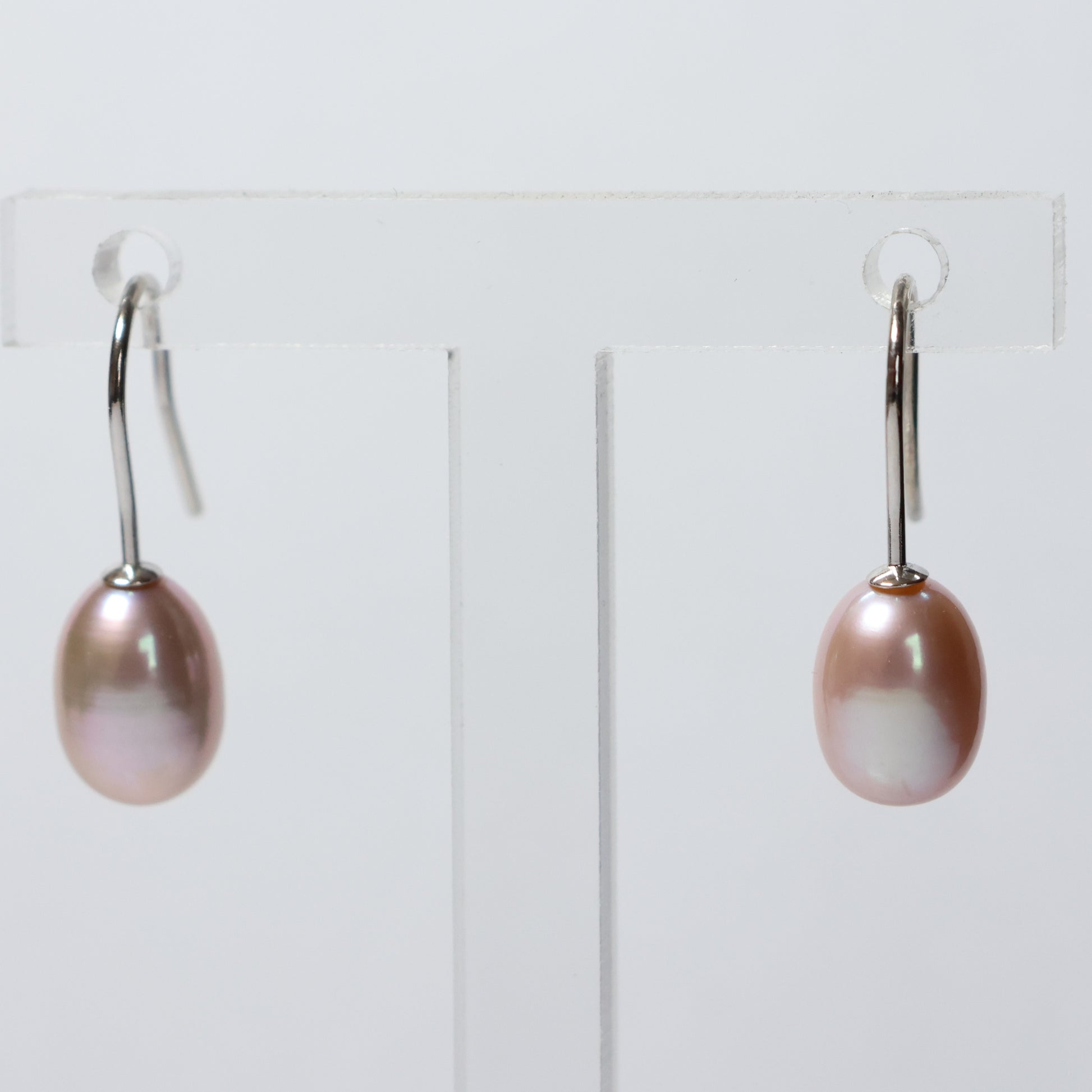 Parel hangoorbellen zilver roze biwa parel 7mm