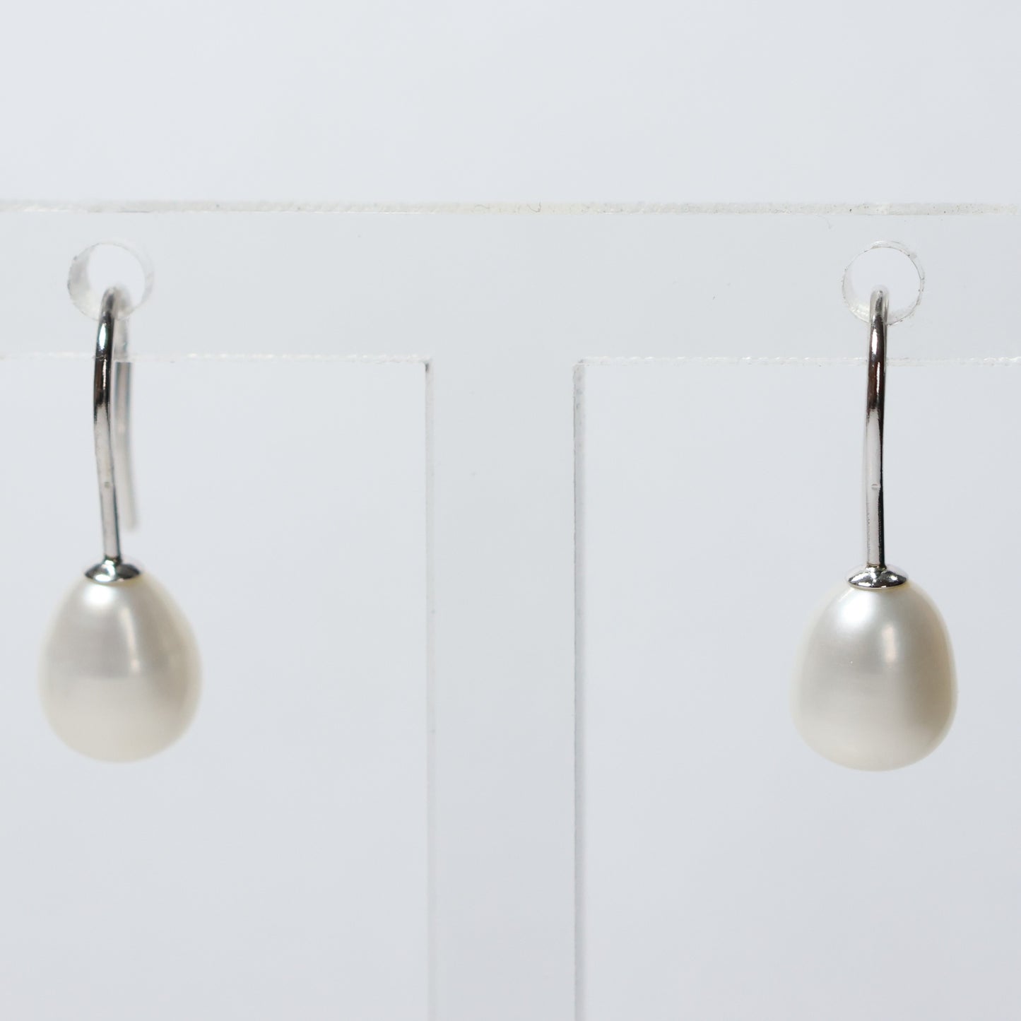 Parel hangoorbellen zilver witte biwa parel 7mm