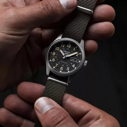 Seiko 5 Sports SRPJ85K1 Horloge