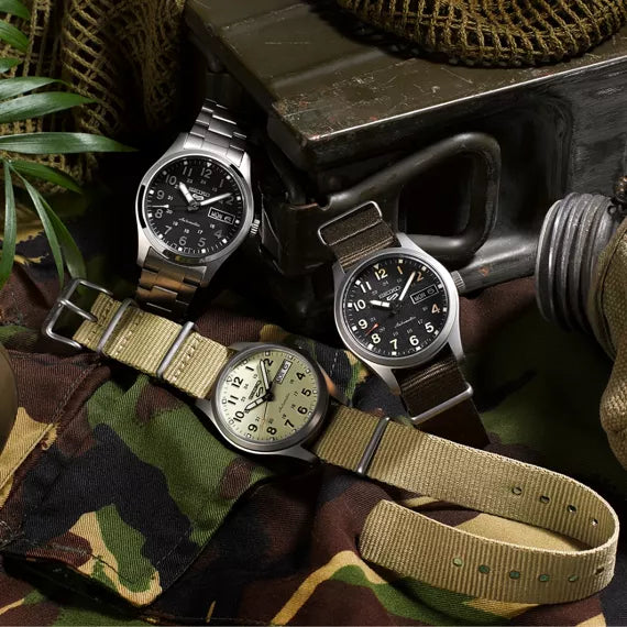 Seiko 5 Sports SRPJ85K1 Horloge