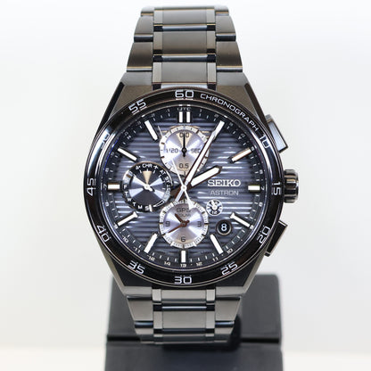 Seiko Astron SSH179J1 titanium herenhorloge GPS solar dual time black