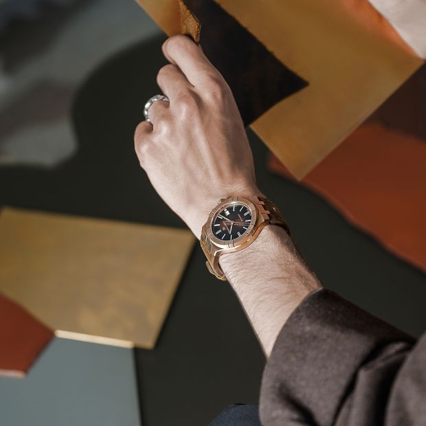MAURICE LACROIX AIKON AUTOMATIC DATE 42MM BRONZE LIMITED EDITION 888PCS
AI6008-BRZ01-730-3
