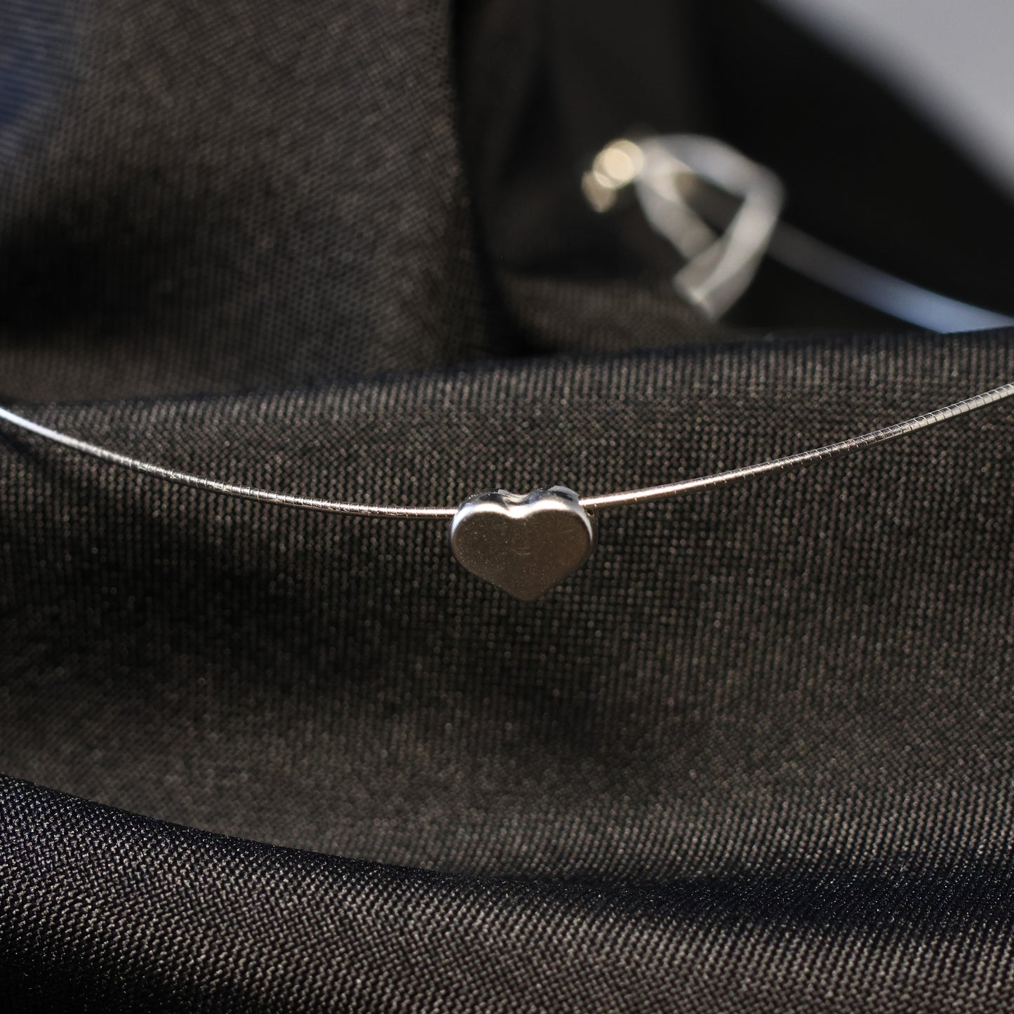 Wit gouden ketting met hartje hanger 260449