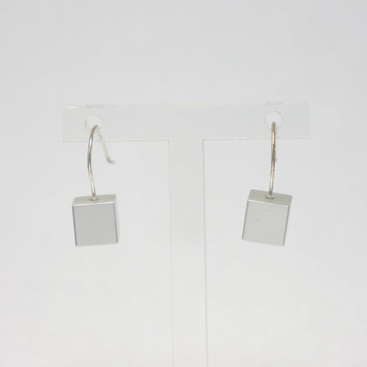 CLIC Oorhangers O40 mat Kubus