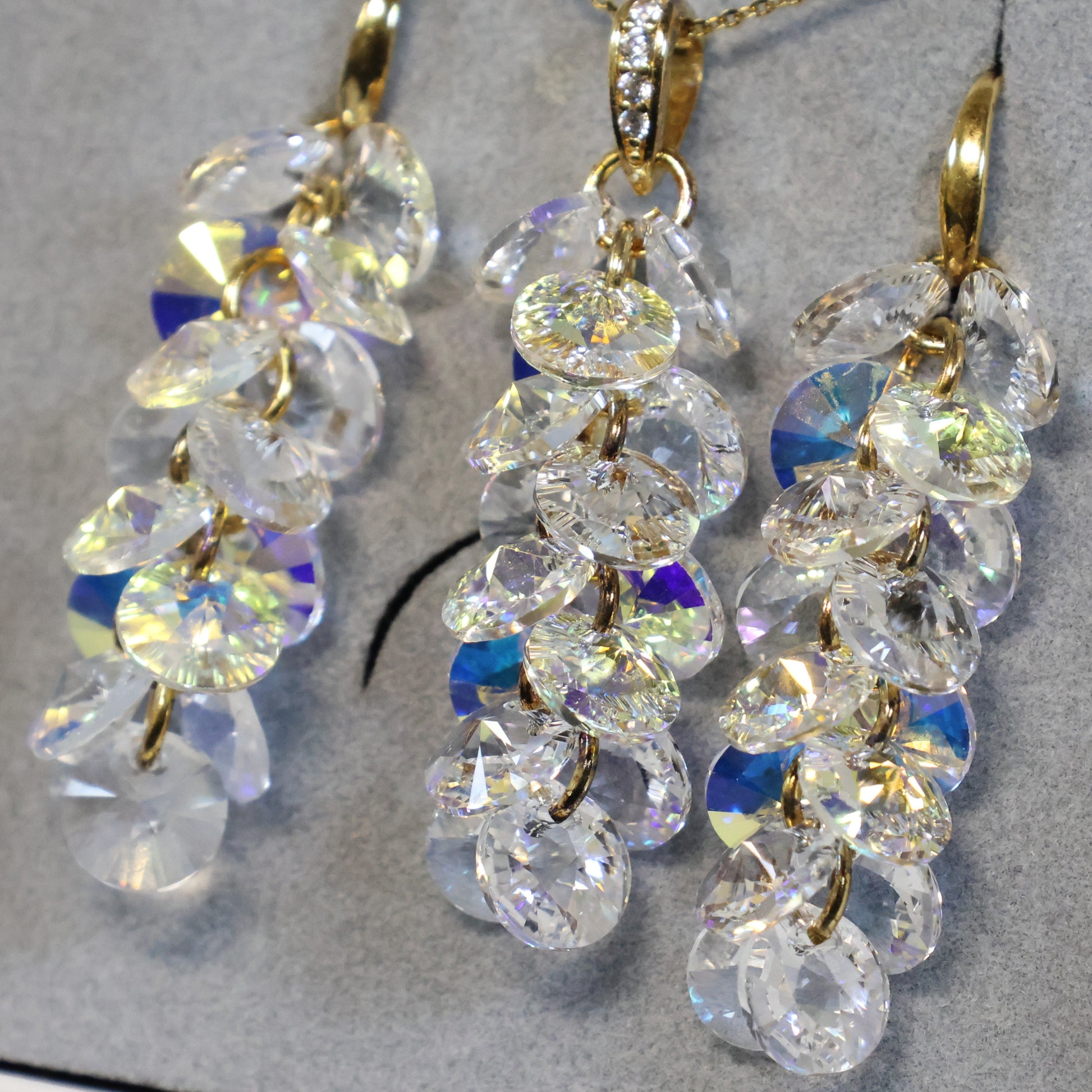 Spark 18karaat vergulde zilveren Hangoorbellen met Swarovski kristallen KWDG6428CAB