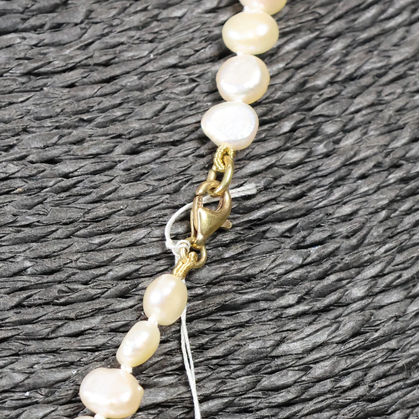 Parelketting 46cm 18 karaat gouden slot 6mm creme zoetwaterparel