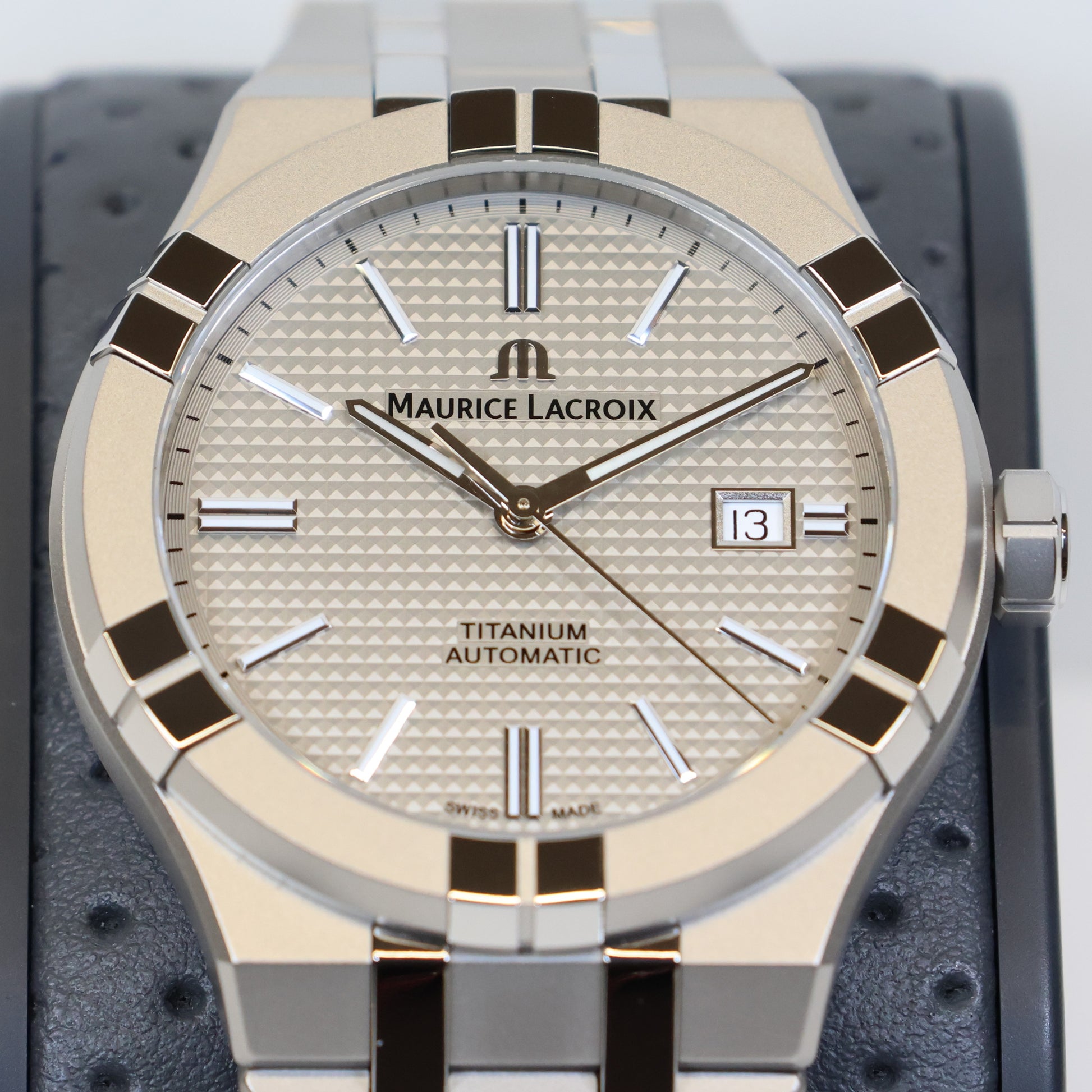 Maurice Lacroix AIKON Automatic Date 42mm Titanium AI6008-TT032-230-1