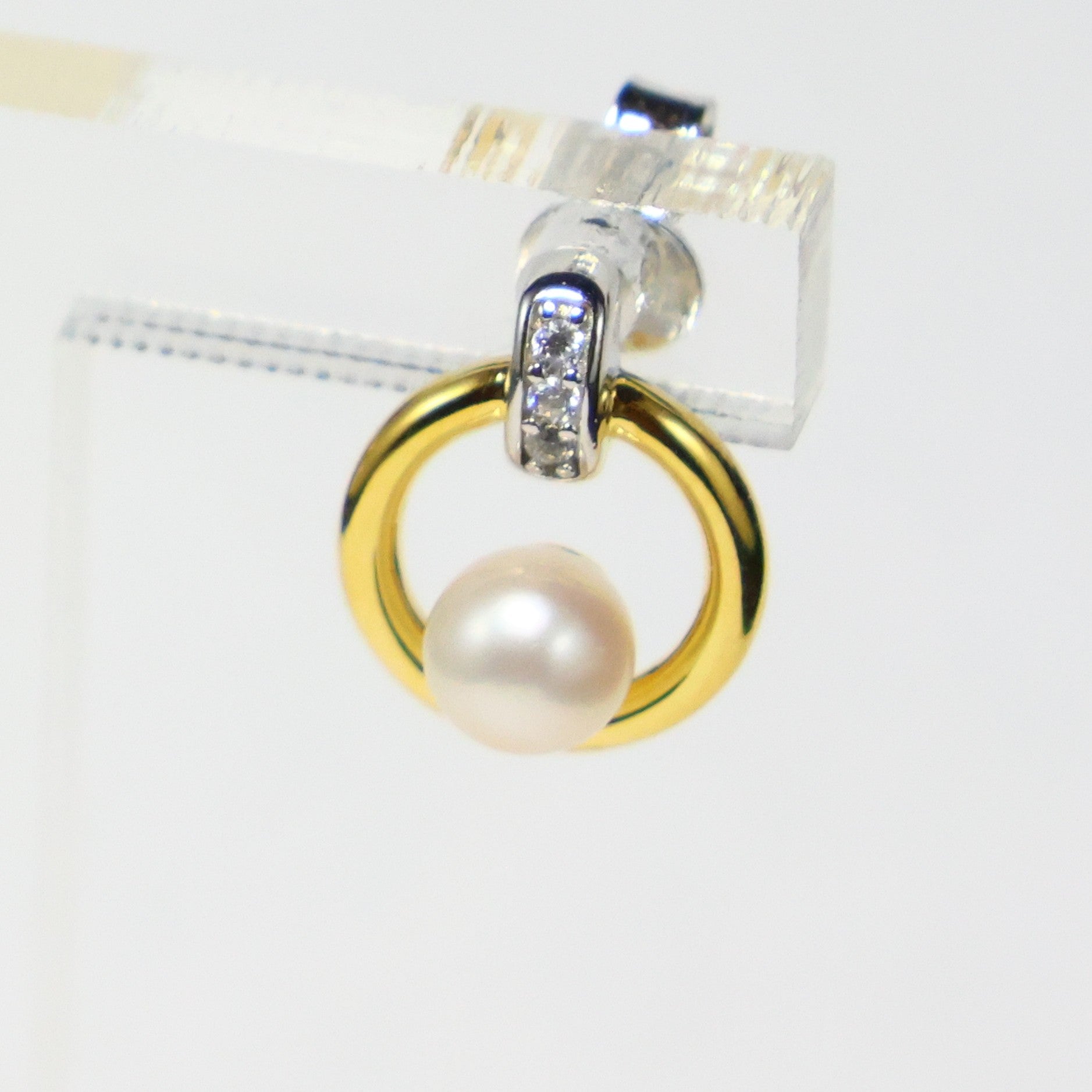 Naiomy Silver bicolor zilveren Oorbellen met parel N5P68