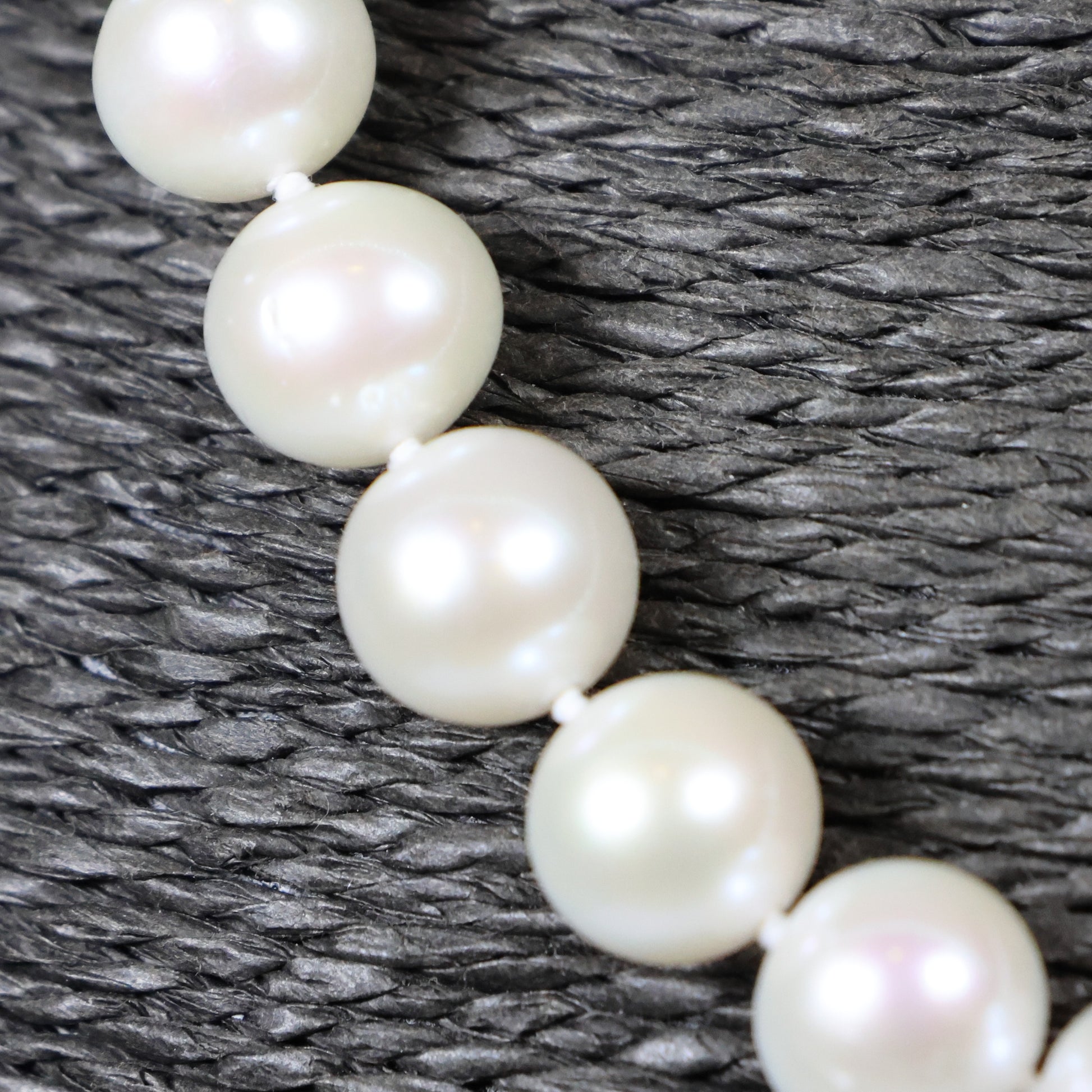 Parelketting 46cm 18 karaat geel gouden bolslot 11mm zoetwaterparel