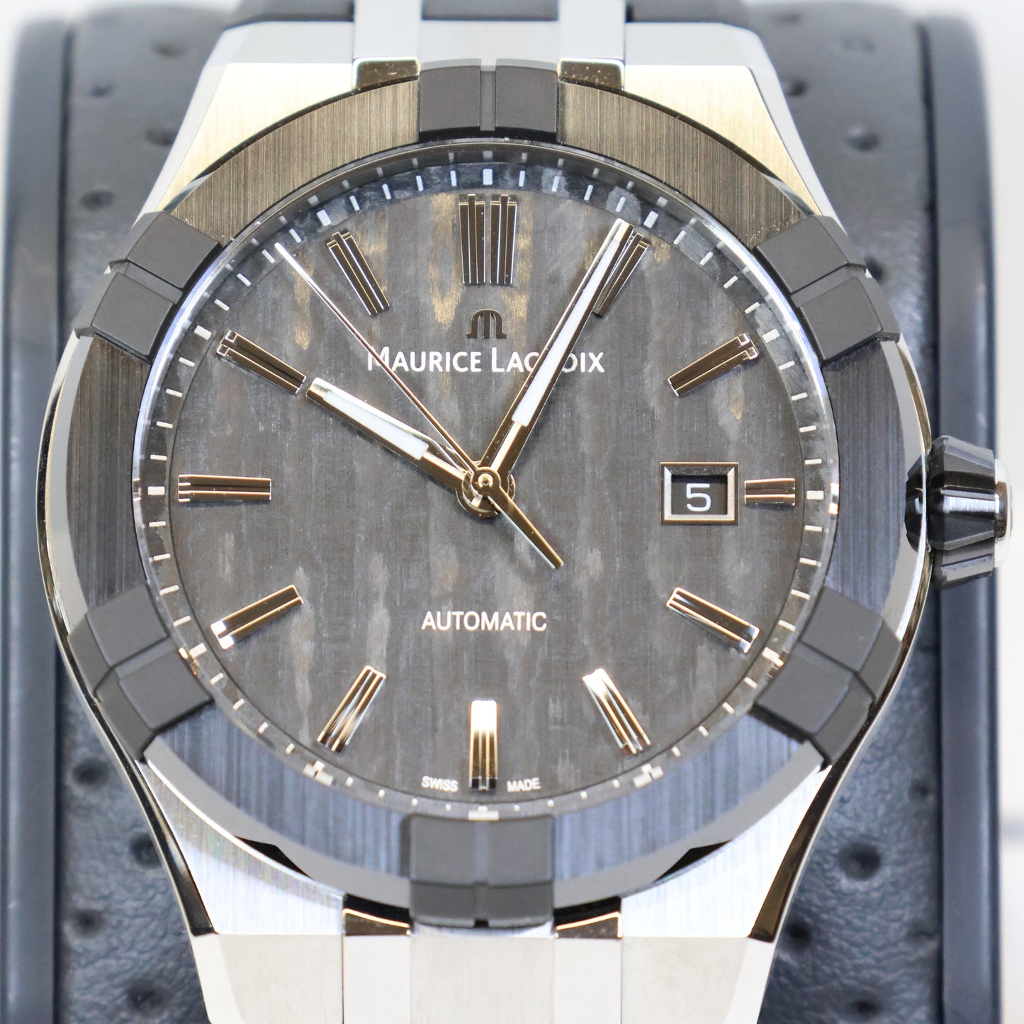 Maurice Lacroix AIKONIC Automatic Date 43mm AC6008-SSL20-330-2