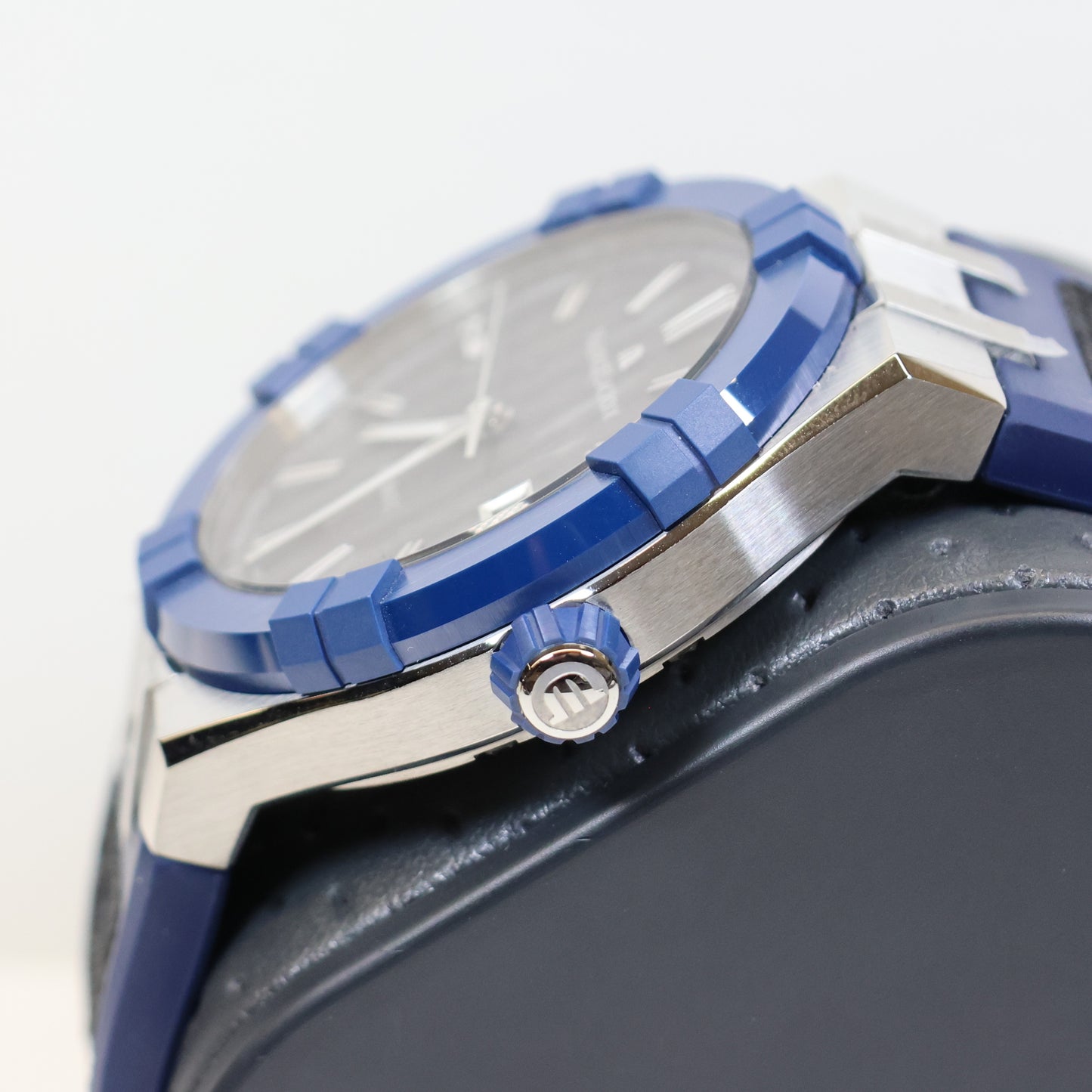 Maurice Lacroix AIKONIC Automatic Date 43mm AC6008-SSL40-330-4