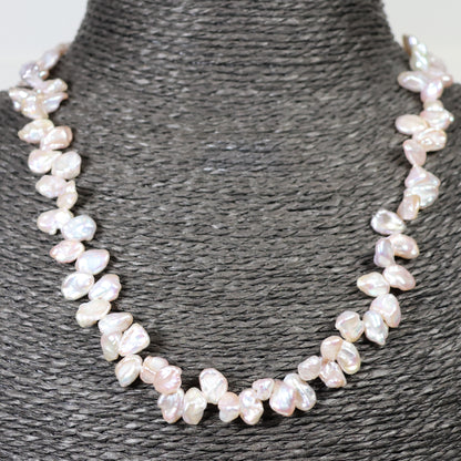 Collier de perles 43cm fermoir boule or 18 carats perle d'eau douce 7mm