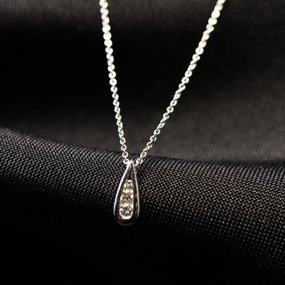 Wit gouden ketting met tussenstuk met briljant 061618A