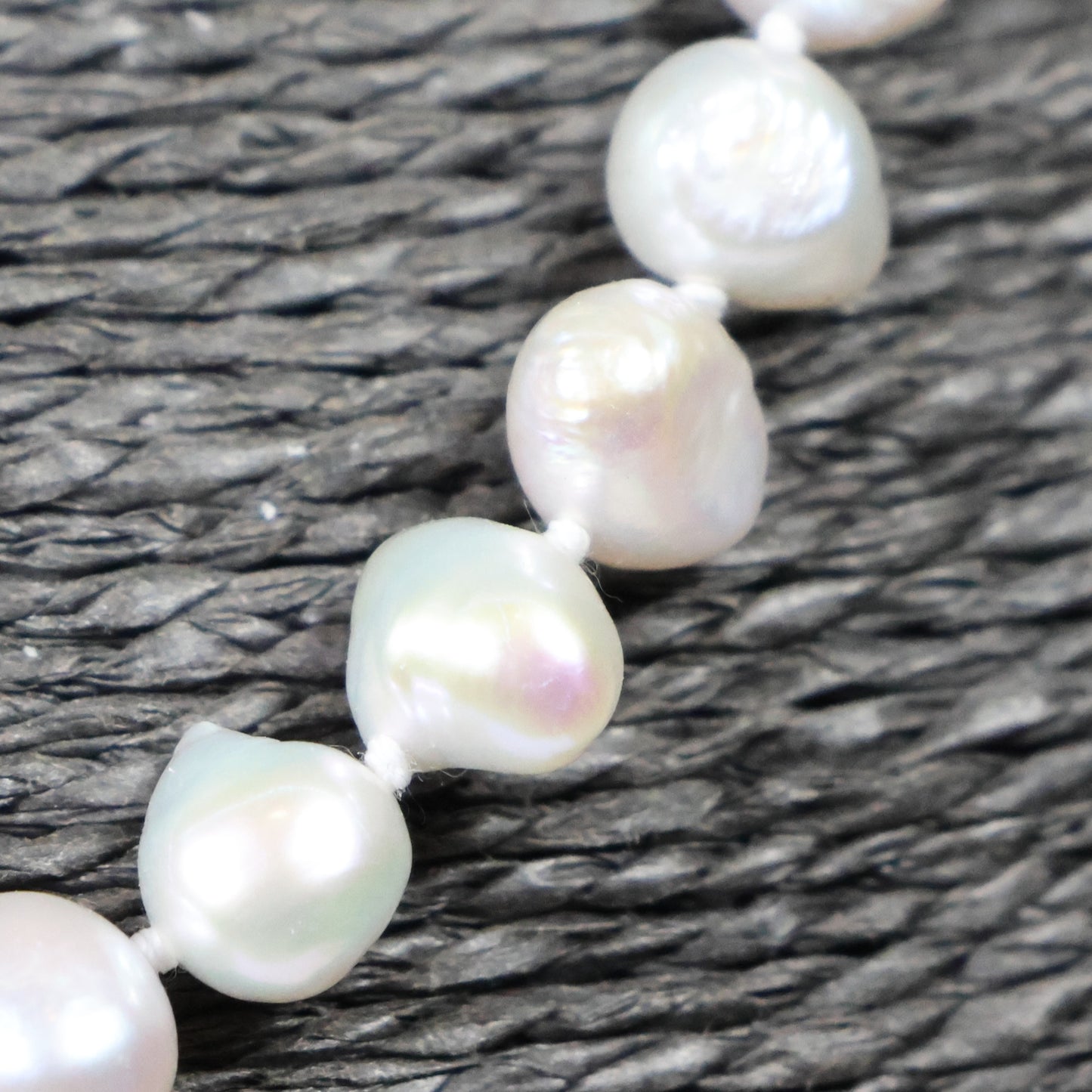 Parelketting 47cm 18 karaat wit gouden slot 9mm zoetwaterparel