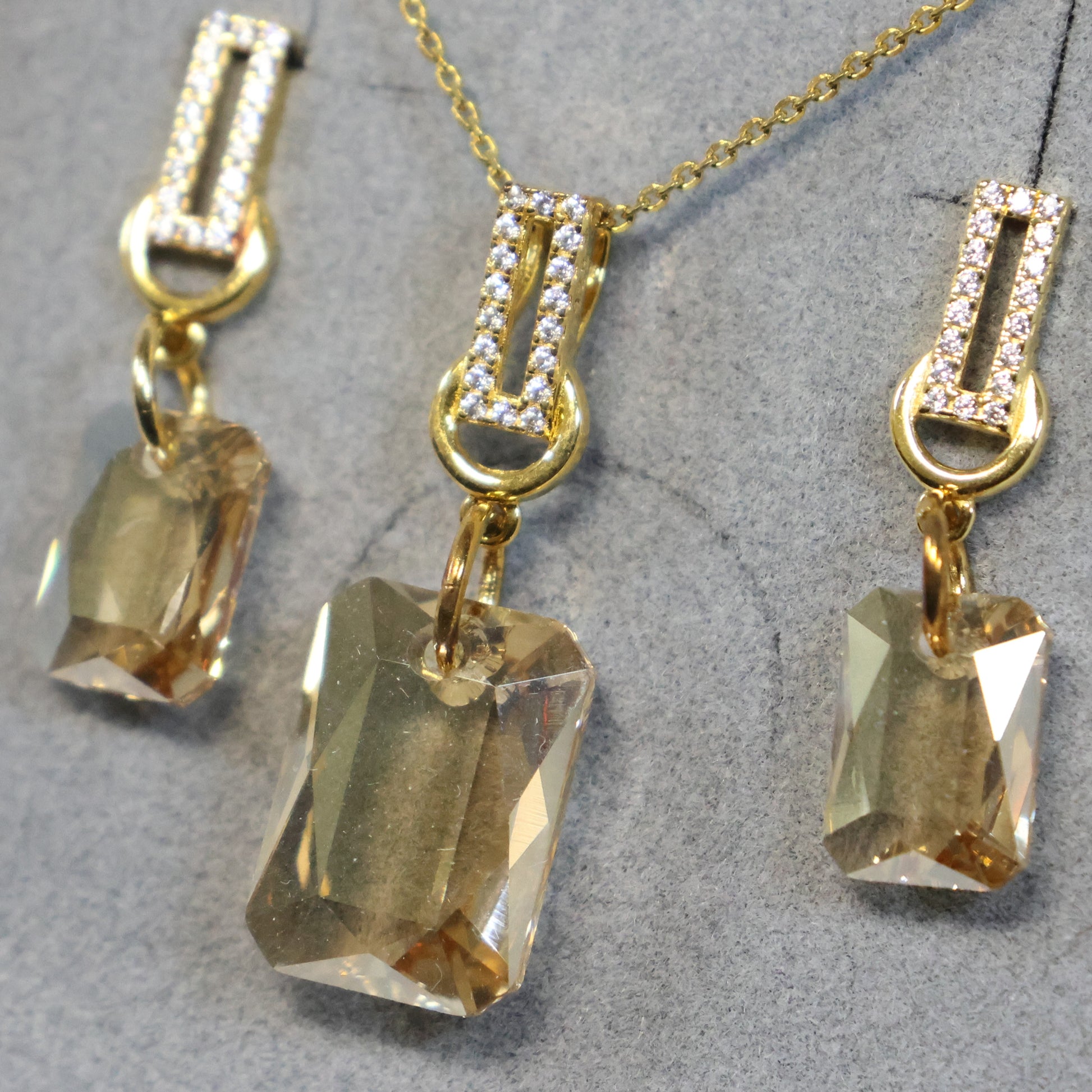 Spark 18karaat vergulde Zilveren ketting met Swarovski kristallen NCG643516GS