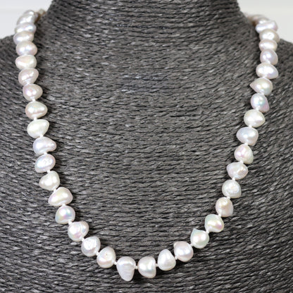 Parelketting 47cm 18 karaat wit gouden slot 9mm zoetwaterparel