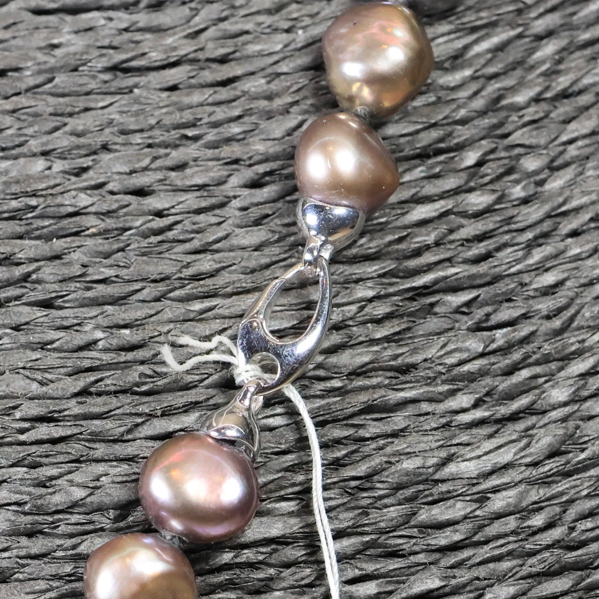 Parelketting 46cm 18 karaat wit gouden slot 9mm grijze zoetwaterparel