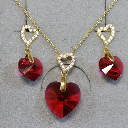 Spark 18karaat vergulde Zilveren hartjes ketting met rode Swarovski kristallen NCSG622814SC