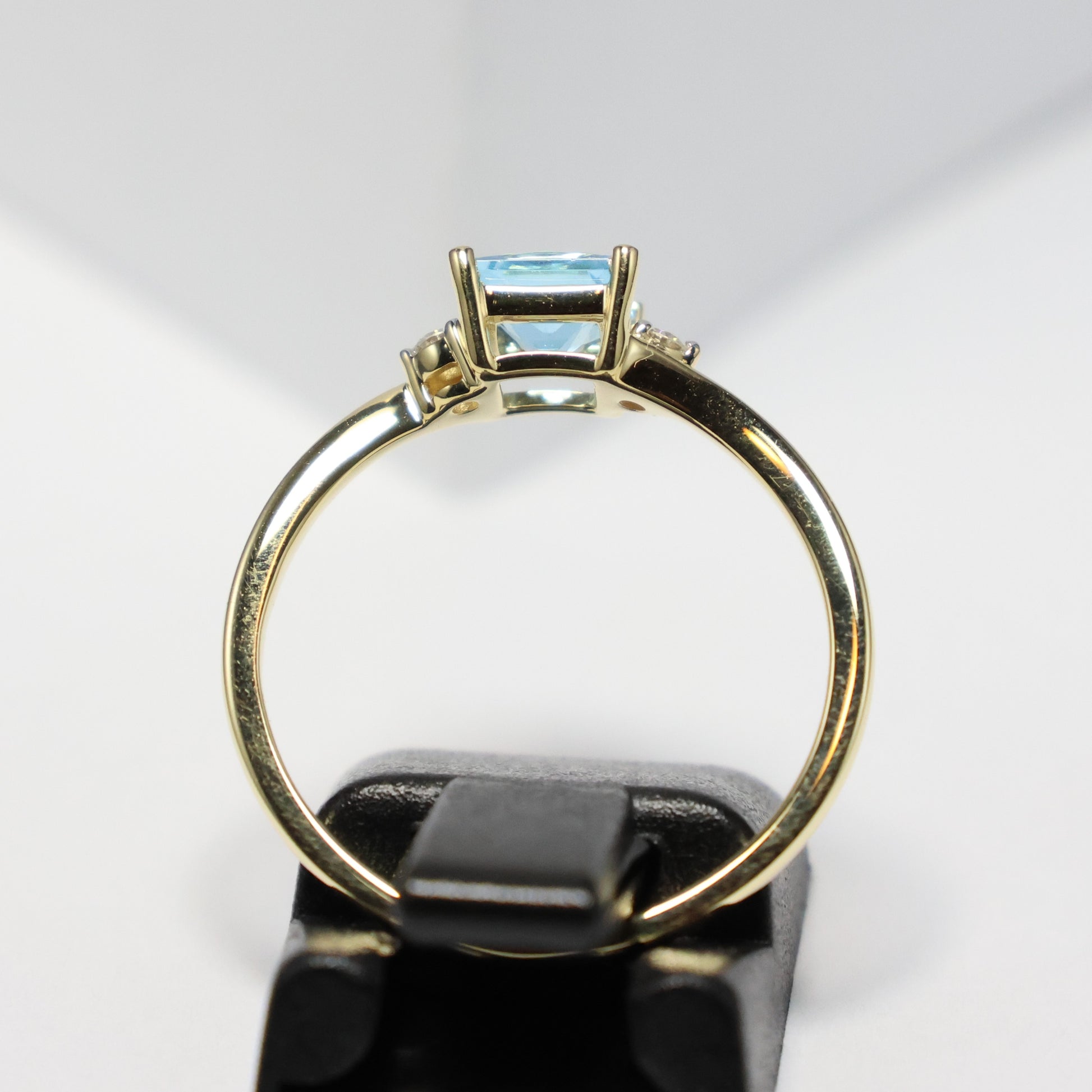 18KT geel gouden ring met topaas RS6643
