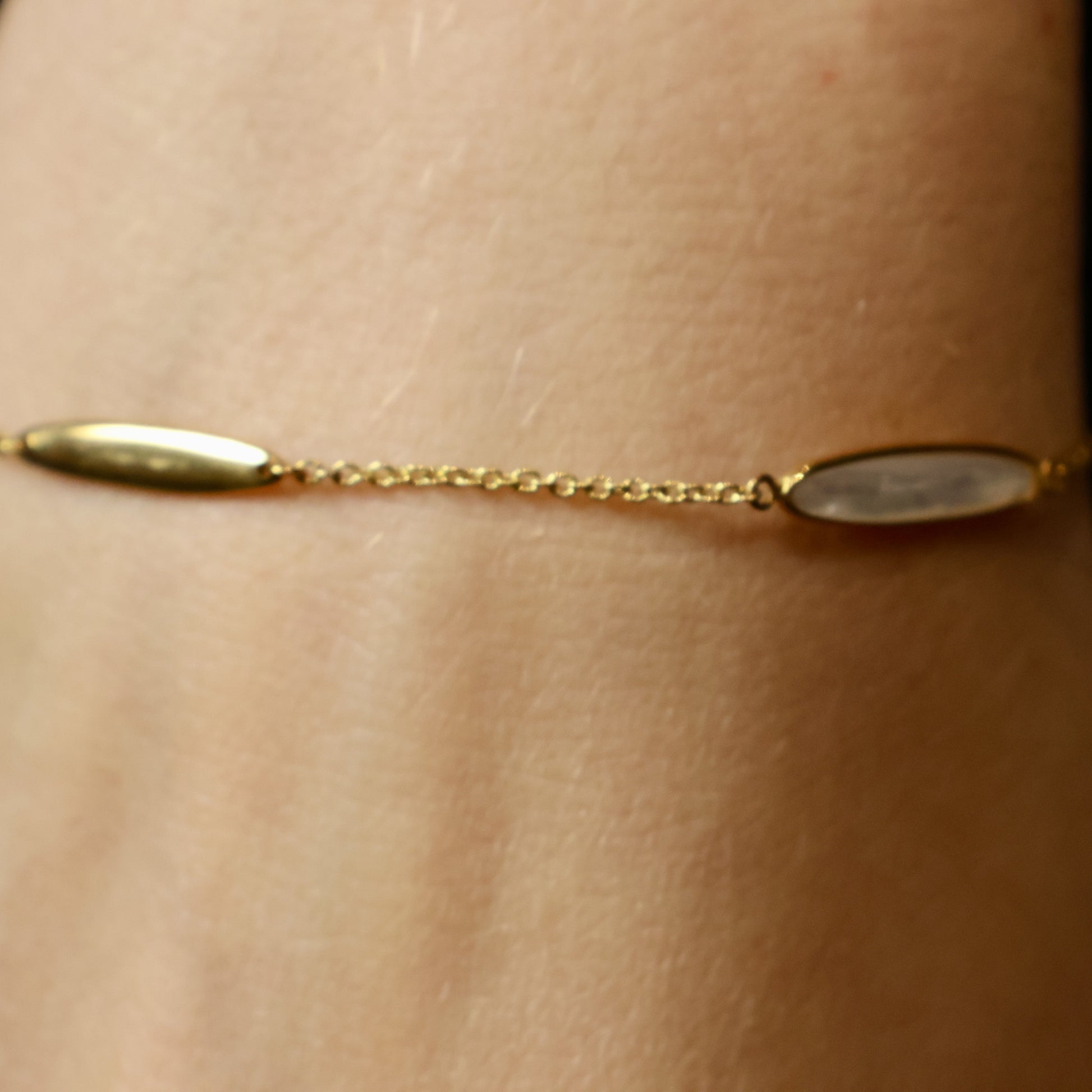 18KT gouden armband met parelmoer 060656N