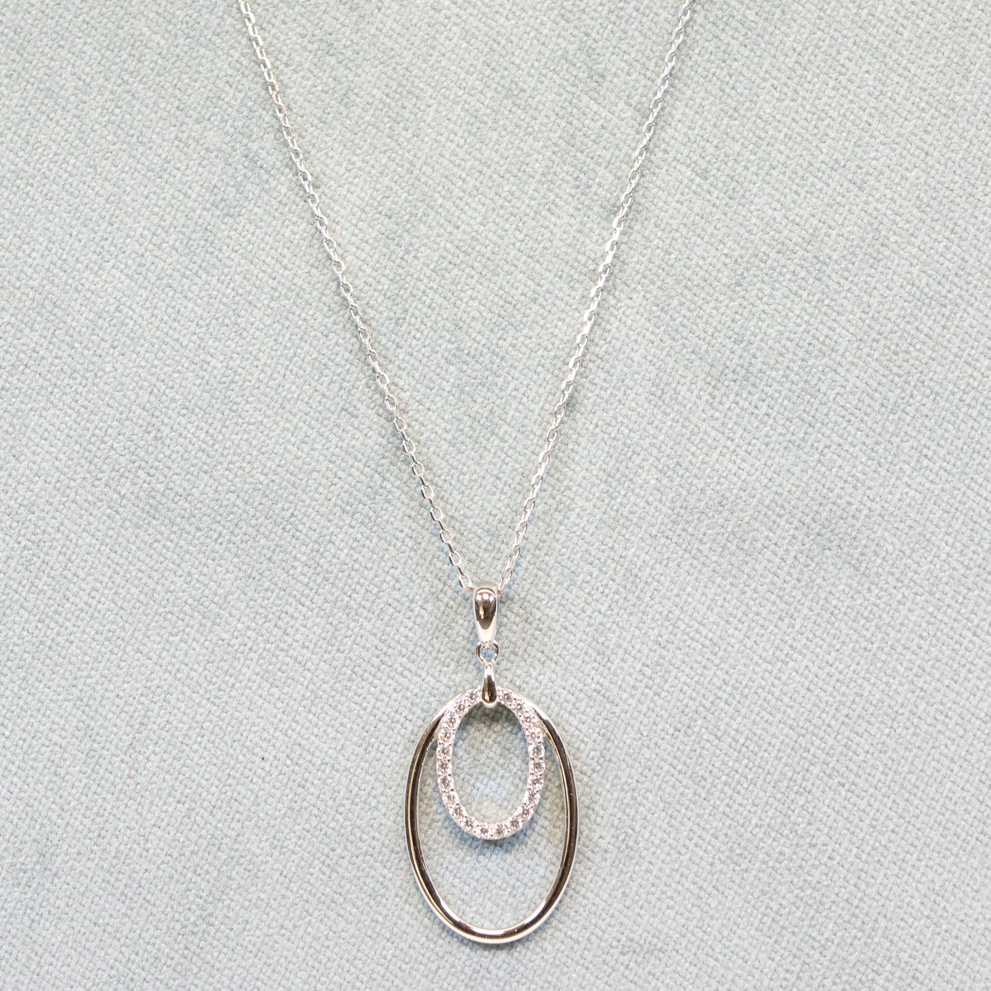 Naiomy zilveren ketting met ovale hanger N5B60