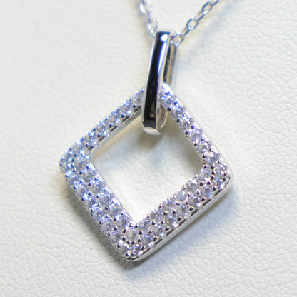 Naiomy zilveren ketting met vierkante hanger N5K64