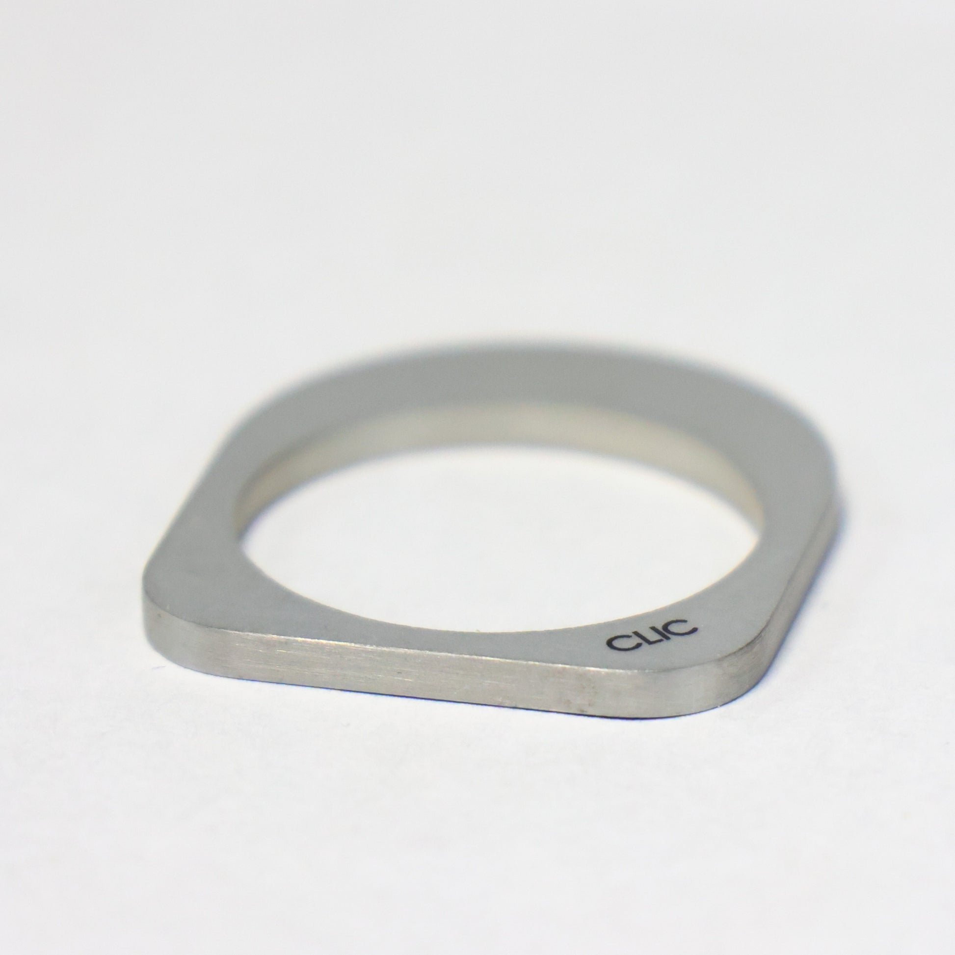 CLIC Aluminium ring zwart maat: 62
