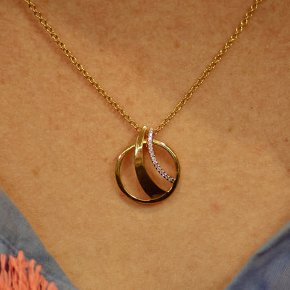 Pendentif en or jaune 18KT avec brillant 062423A 