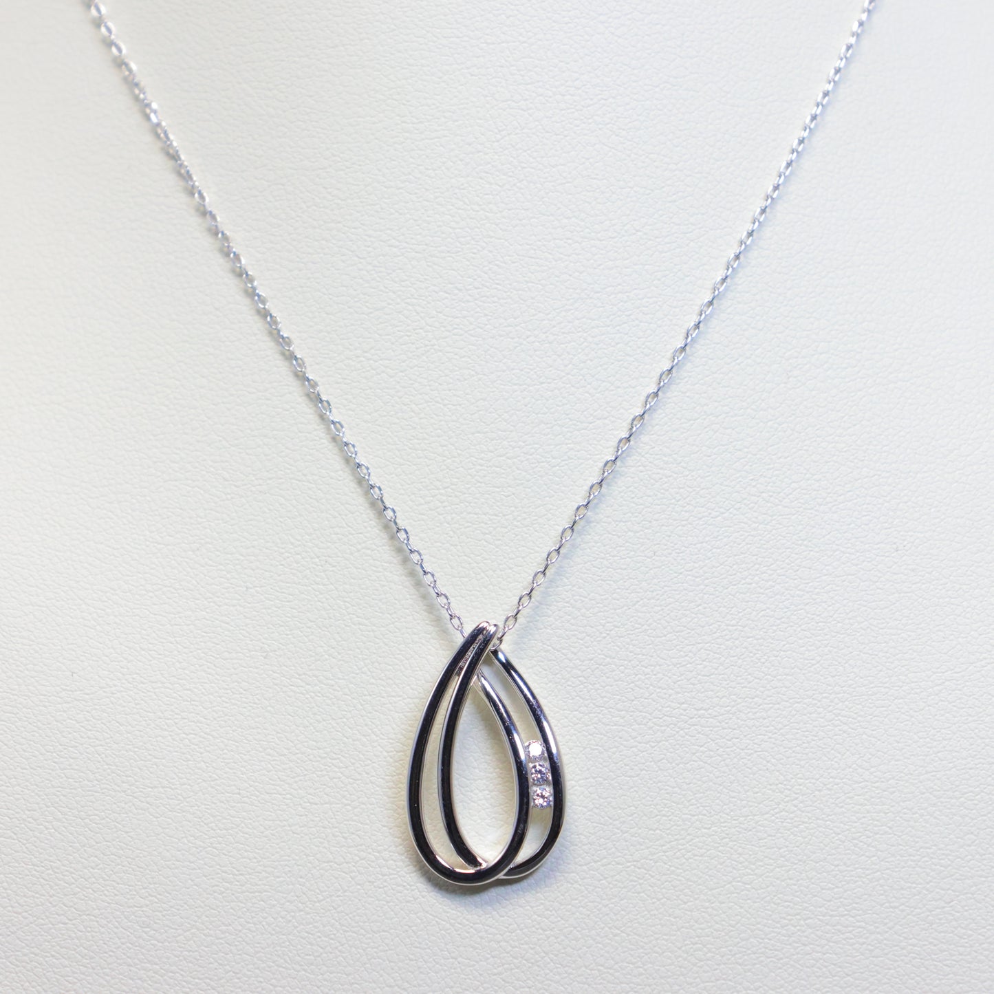 Naiomy zilveren ketting met druppel hanger N5O55