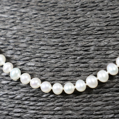 Parelketting 46cm 4mm zoetwaterparel zilveren slot