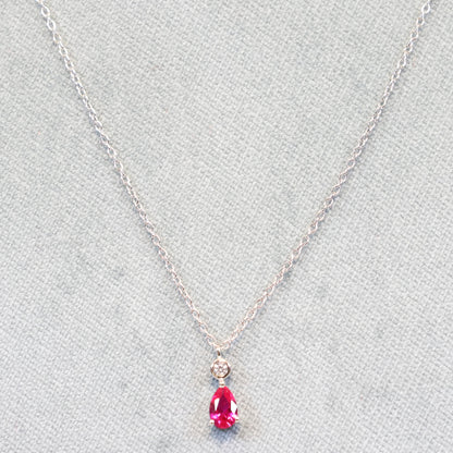 Naiomy Moments zilveren Halsketting met Rode hanger B8N08