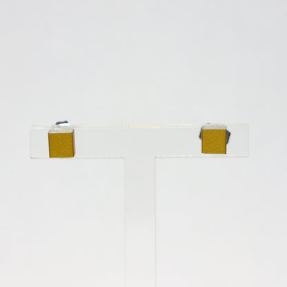 CLIC oorbellen gouden kubus