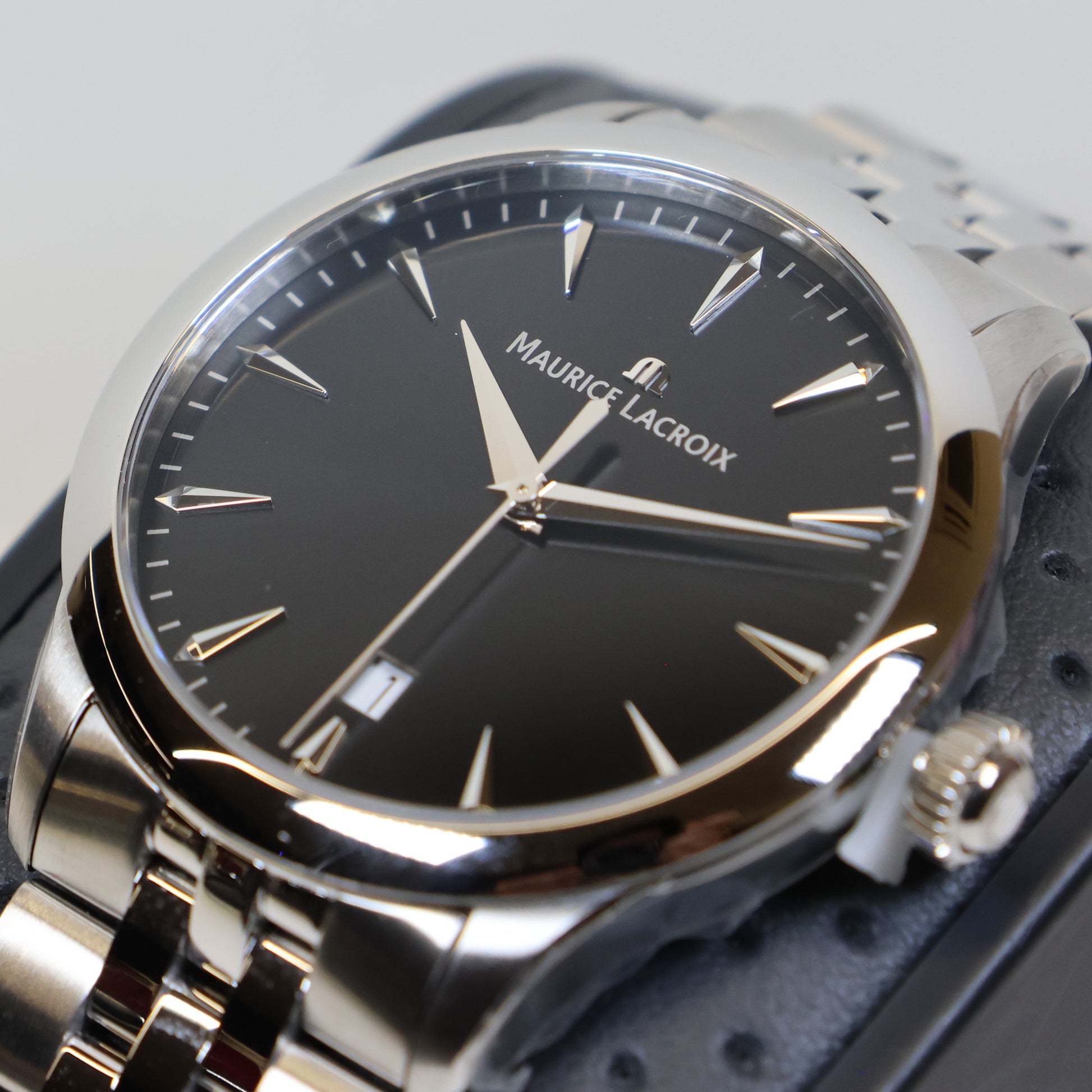 Maurice Lacroix horloge 1975 Quartz Date 39mm 751007-SS002-330-1