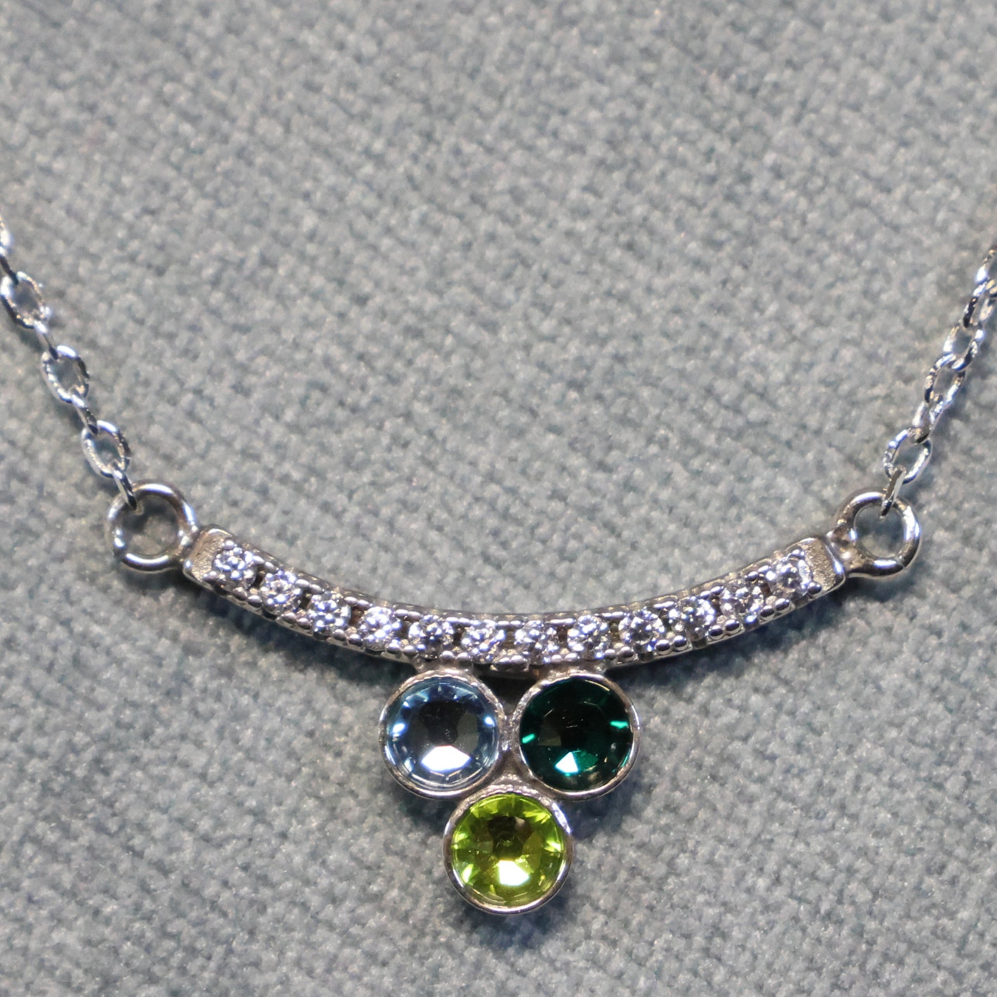 Spark zilveren ketting met Swarovski kristallen tussenstuk NC20883AQCG